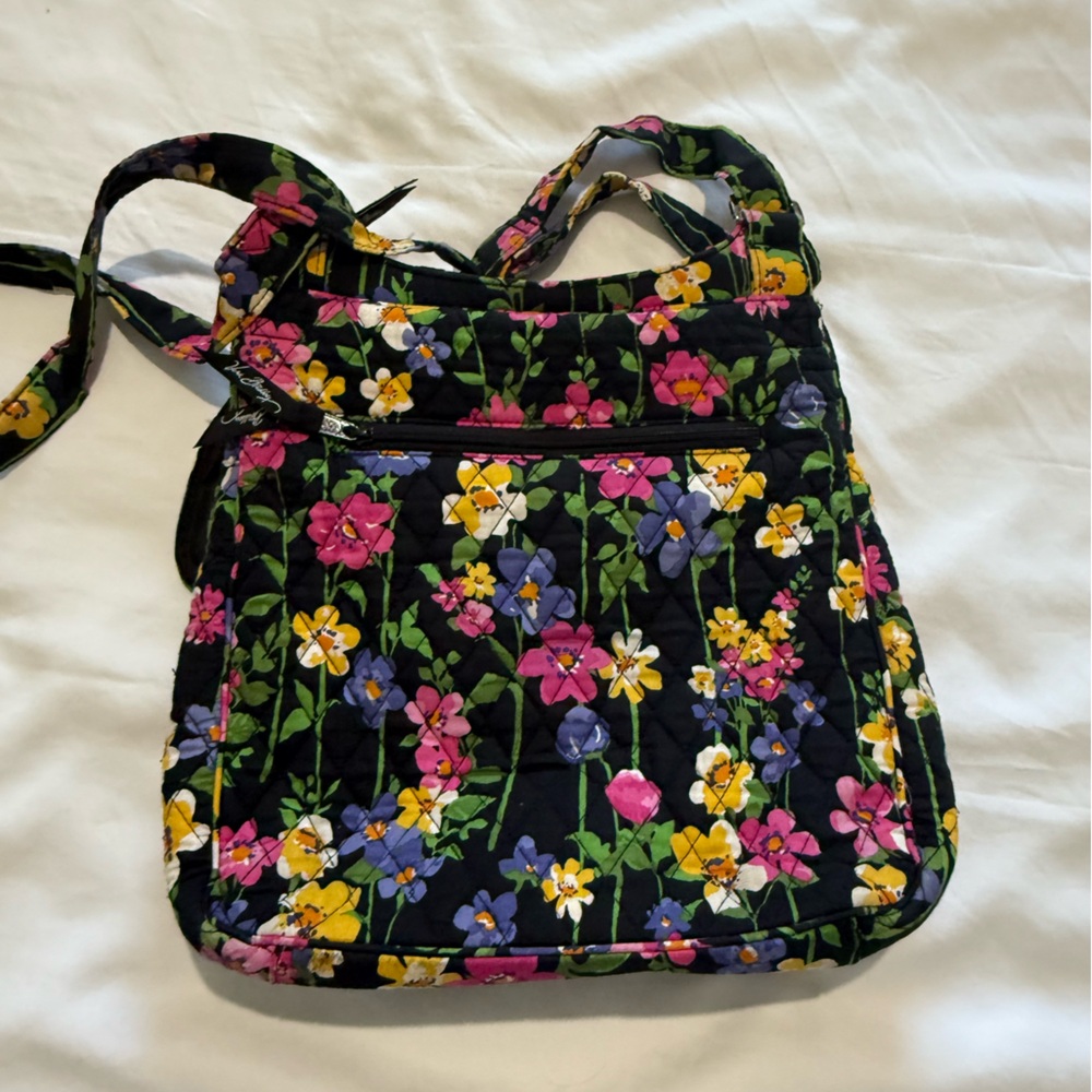 Vera Bradley- Wildflower Black - Shoulder Bag - Picture 4 of 6